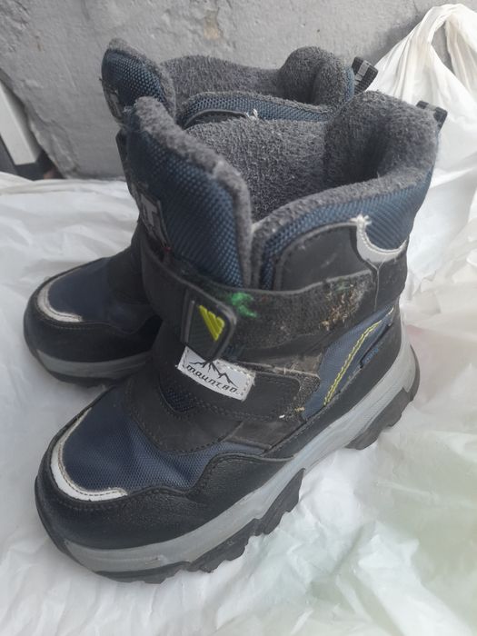 Дитяче взуття зимове