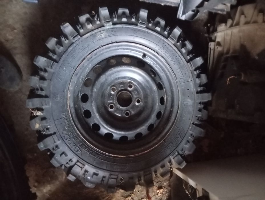 Шини болотні 205/70 /R15 розболтовка5/ 14,3