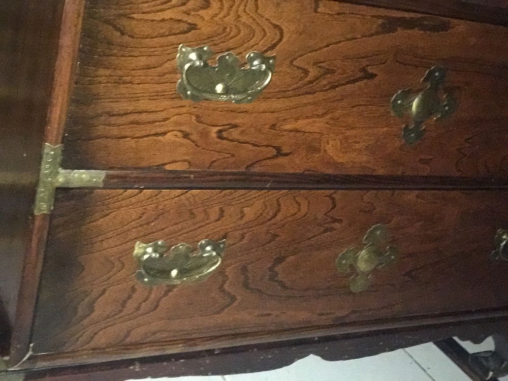 Cómoda de quarto em excelente estado