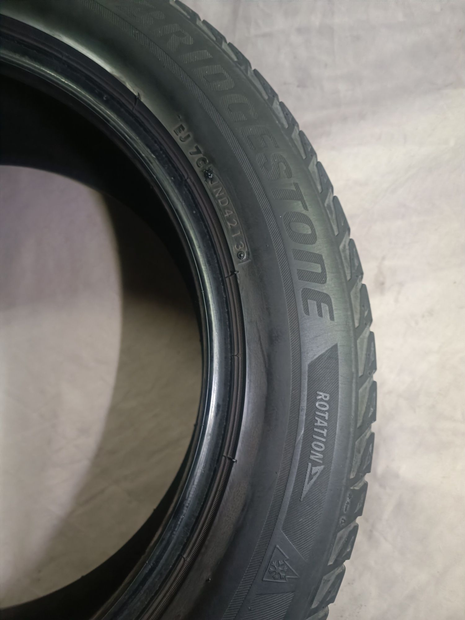 Opony zimowe BRIDGESTONE BLIZZAK 235/55/18