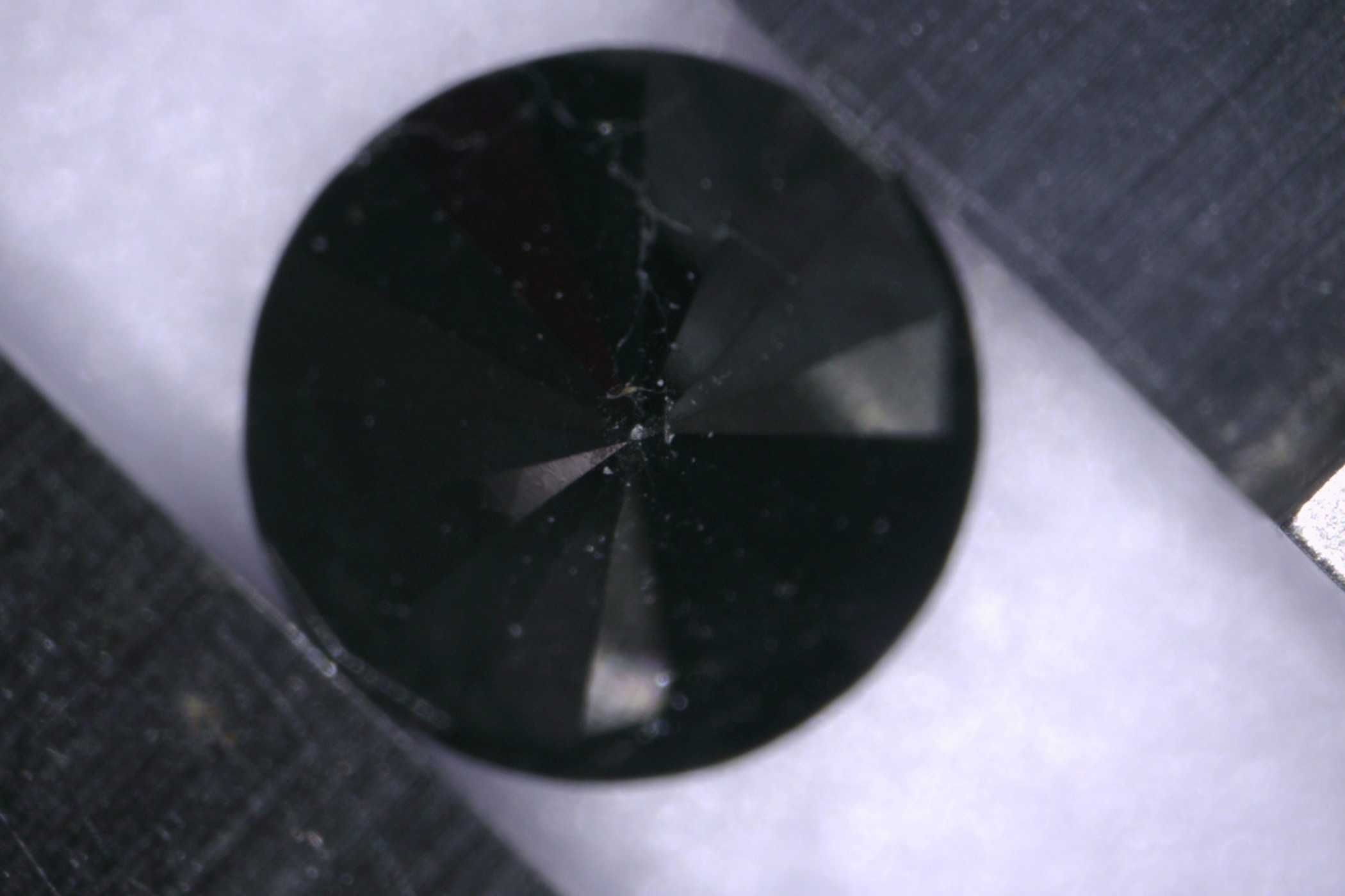 Diament 0.70ct Czarny Brylant