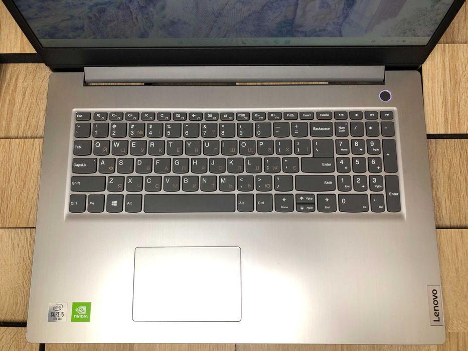 №5196 Ноутбук Lenovo IdeaPad 3 17IIL05 HD+/i5-1035G1/8Gb/SSD256/MX330