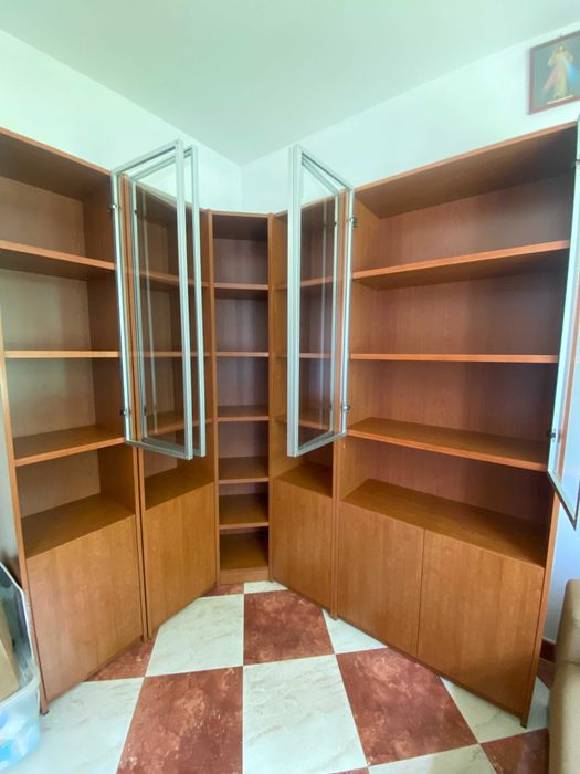 Zestaw mebli biblioteczka regał narożny witryna GRATIS BIURKO