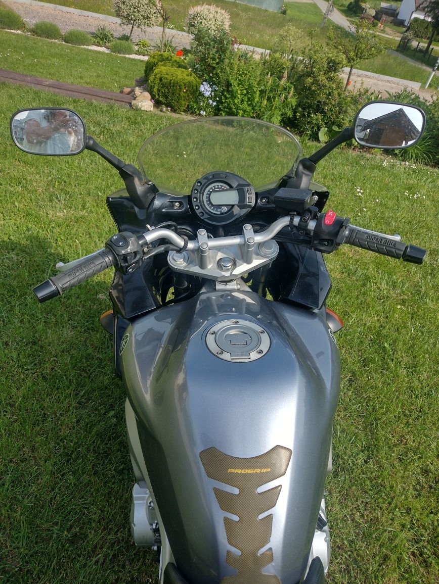 YAMAHA fz6 fazer