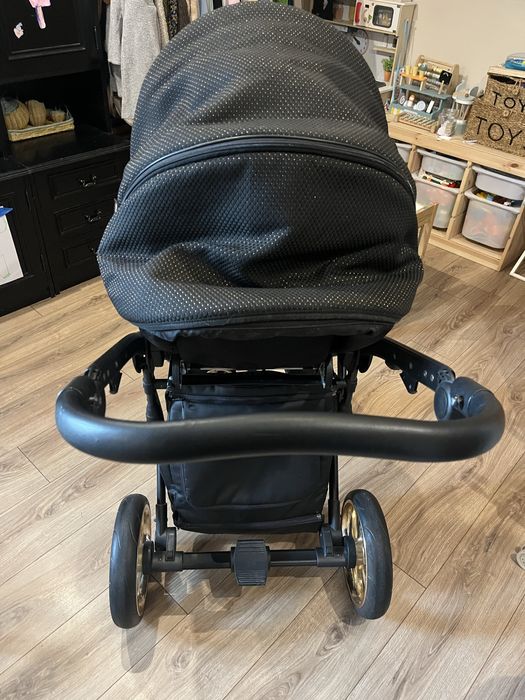 Wózek uniseks 2w1 junama fiamond priams czarny ze złotym