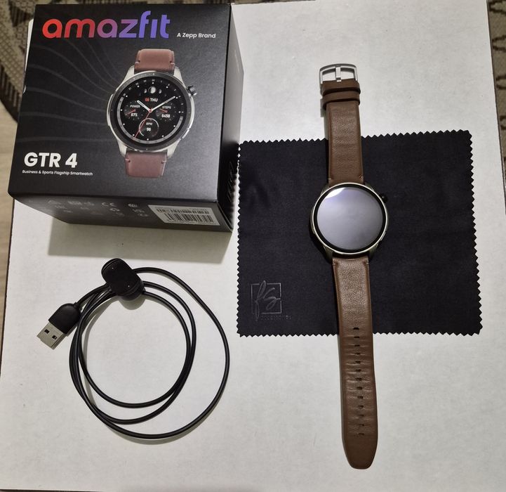 Продам  смарт-годинник Amazfit GTR 4