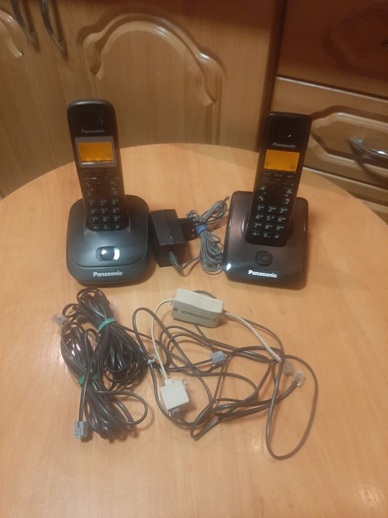 Telefon stacjonarny Panasonic KX-TG2511PD  i TG2711PD ładowarka i kabl