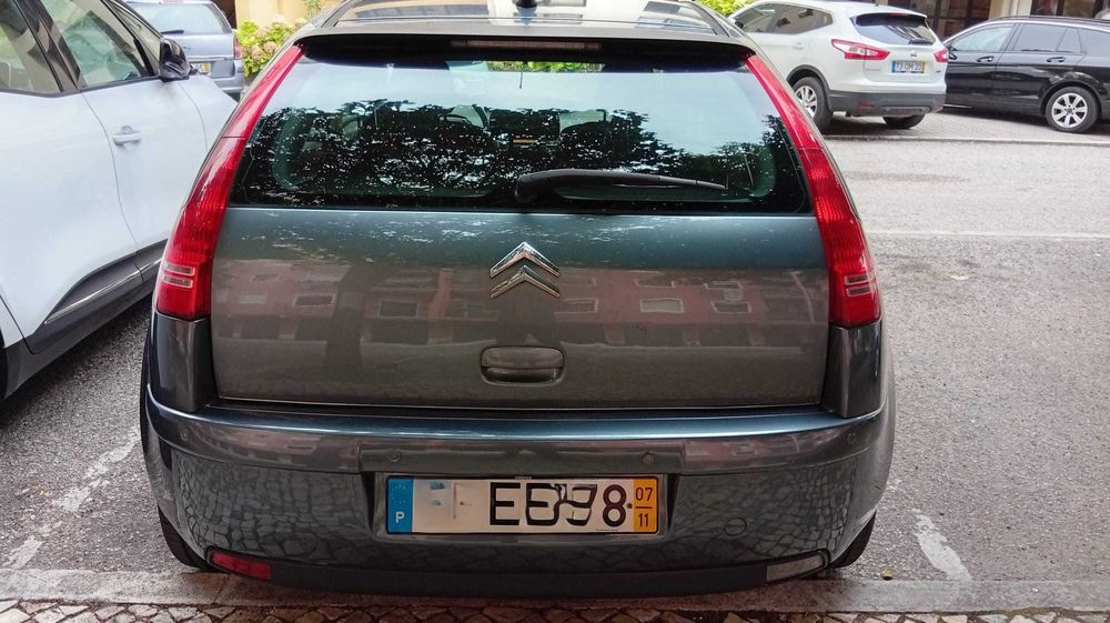 Citroen C4 1.4 VTR 2007 Gasolina apenas 170 mil kms