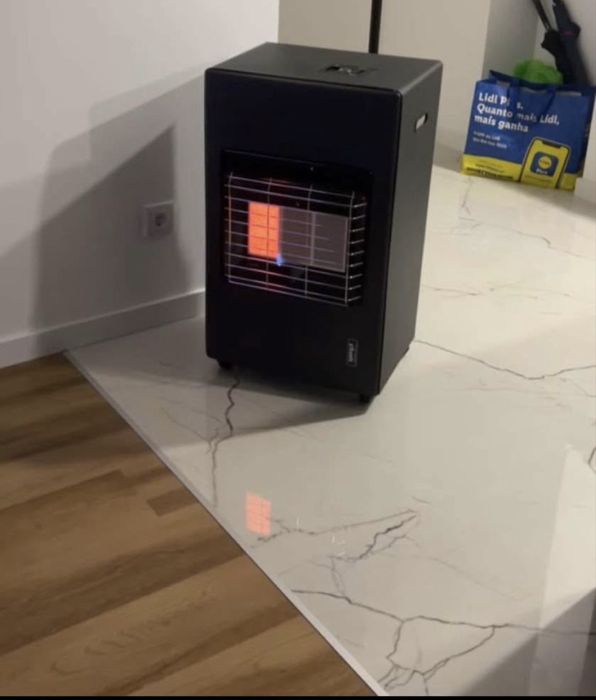 Aquecedor a gas completamente novo