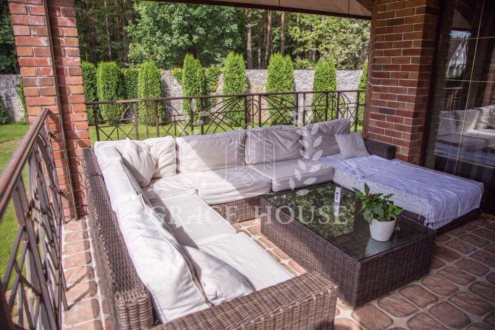 Продажа добротного дома с бассейном у леса Кременище Лесники Ходосовка