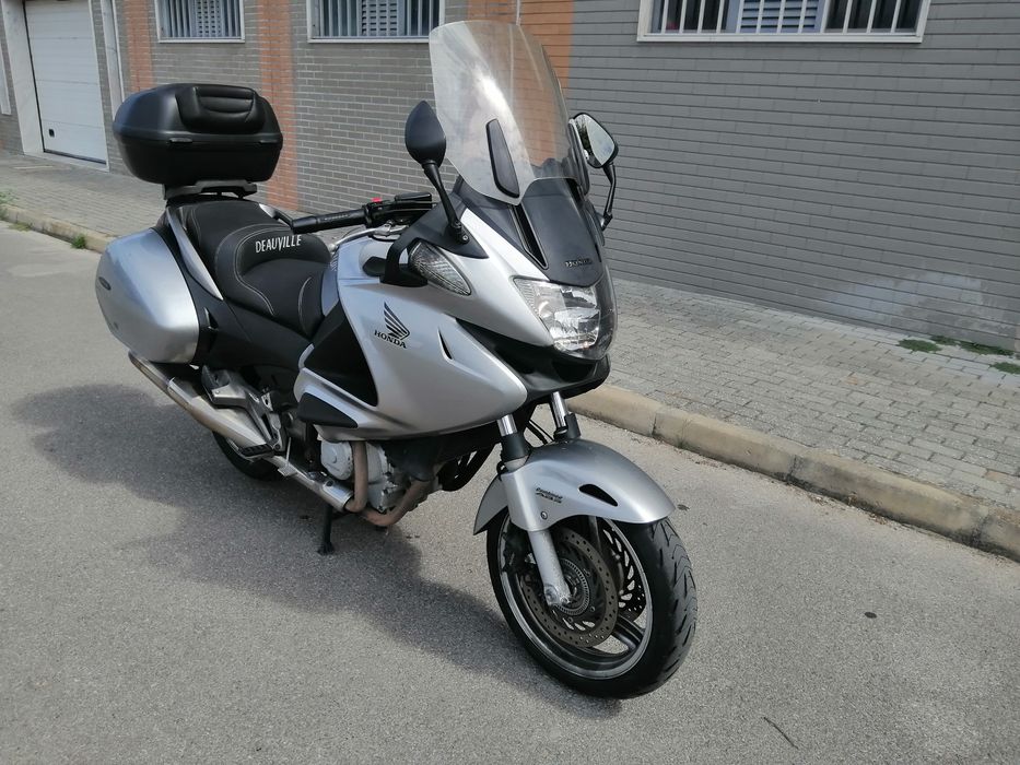 Honda Deauville NT700VA