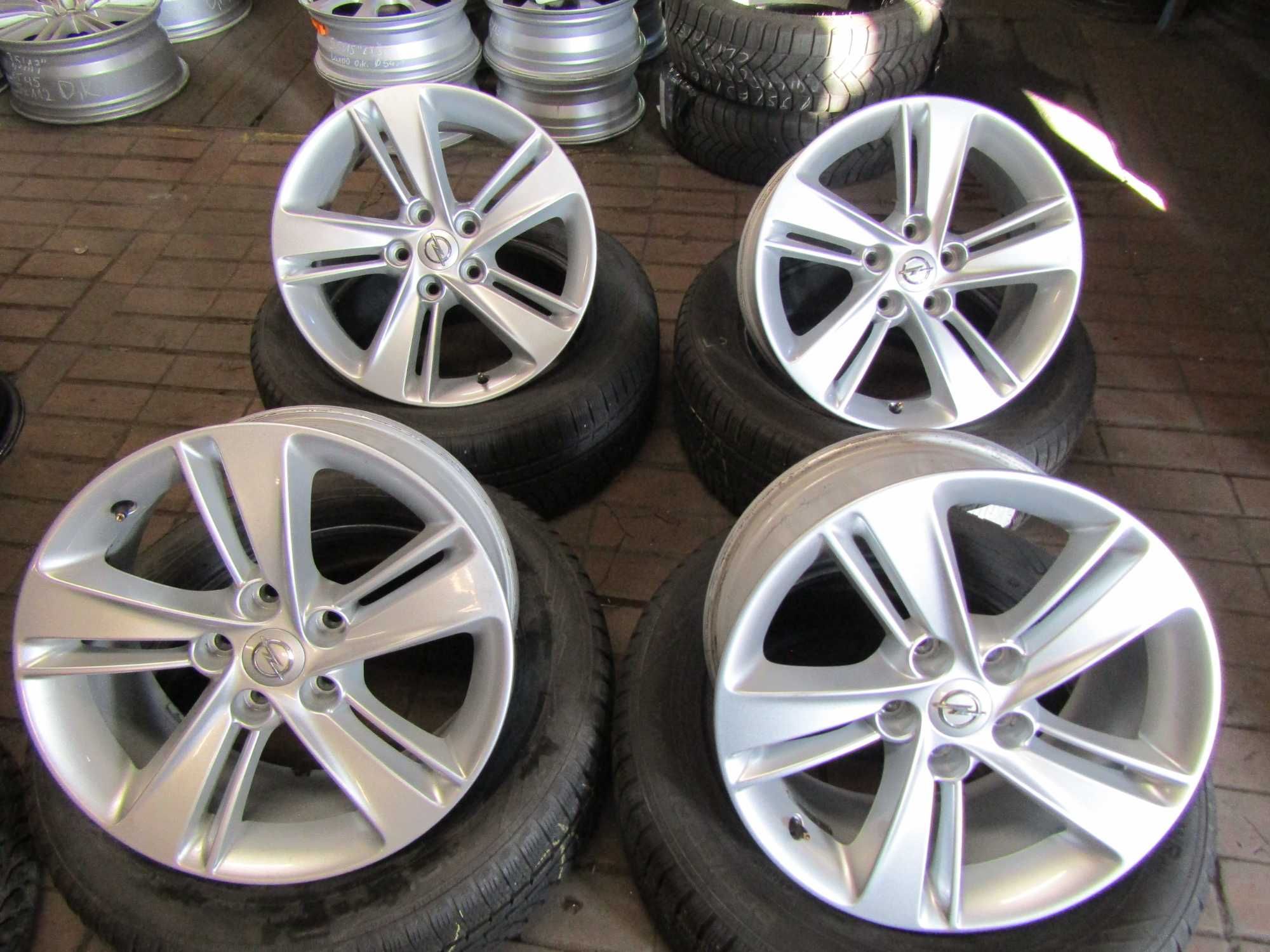 Felgi Aluminiowe 17 5X115 OPEL ET 45 7.5J TPMS