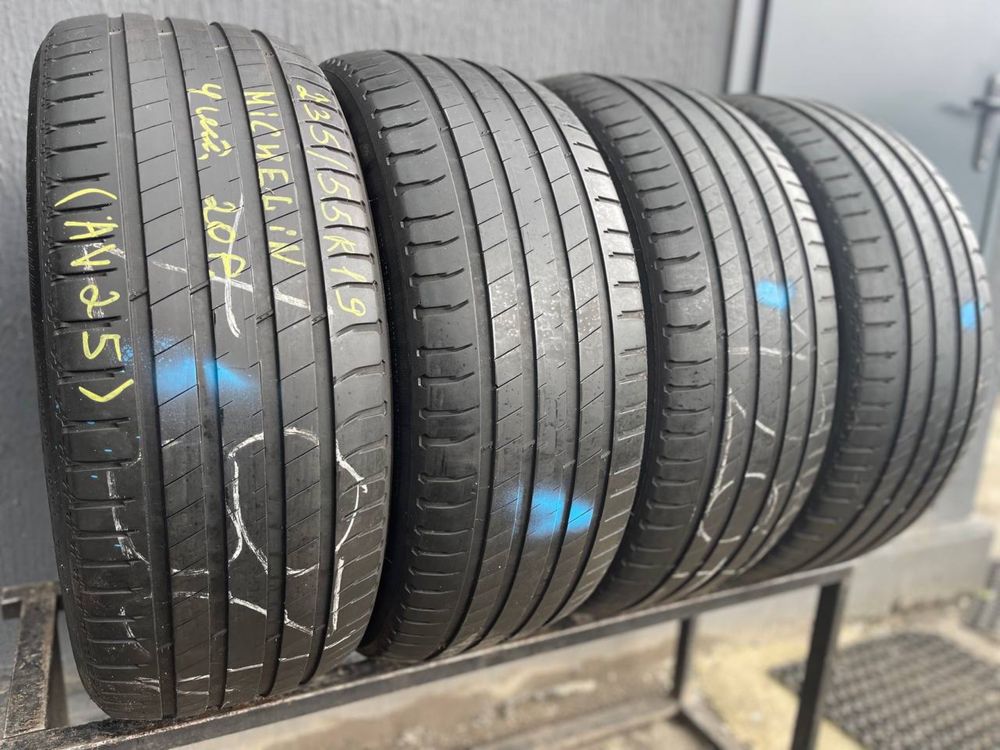 Шини бу 235/55/ r19 літо Michelin