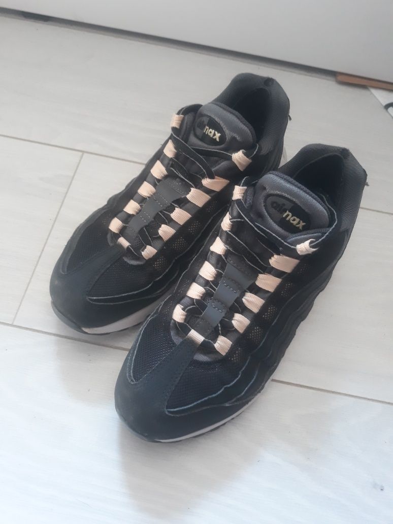 Buty Nike czarne