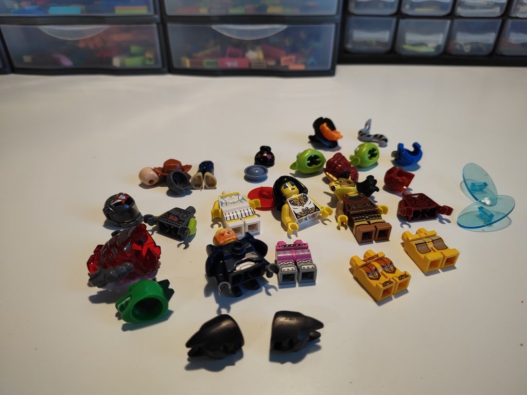 LEGO minifigurki mix service pack