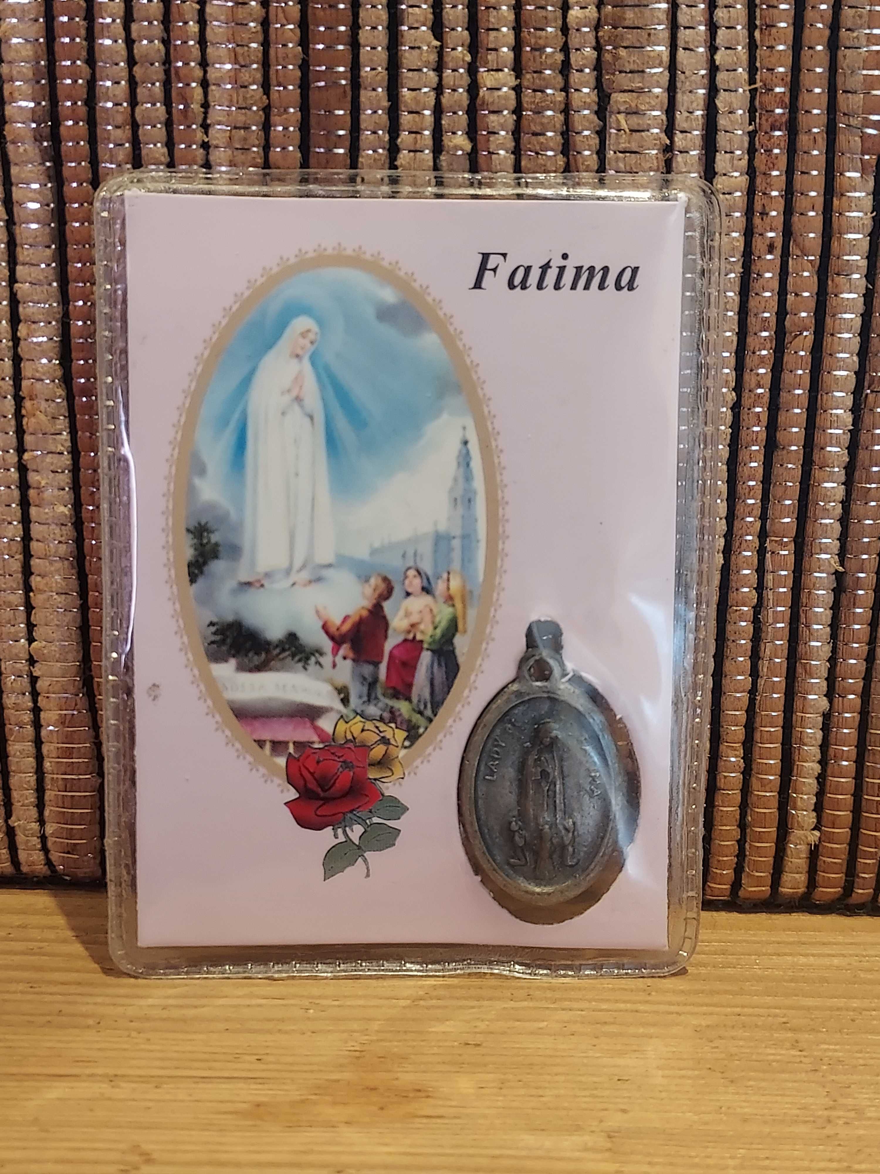 Pagela com pendente de Nossa Senhora de Fátima