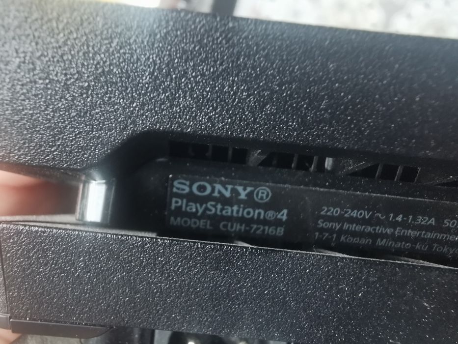 Konsola ps4 Pro 1tb CUH 7216b  zestaw + gry  sony playstation