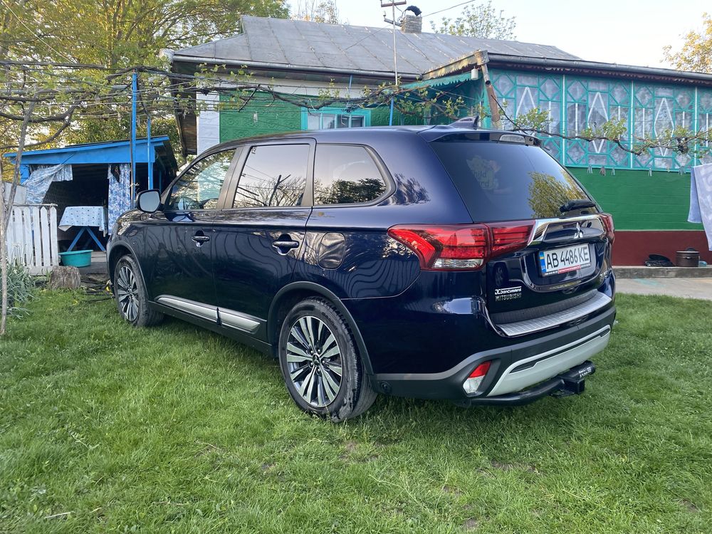 Mitsubishi Outlander 3 2019 ГБО 4х4