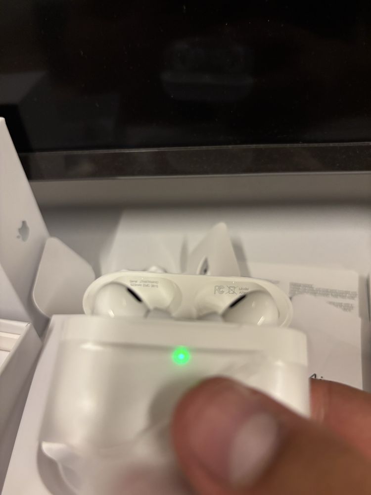 Sprzedam AirPods Pro 2 type C zaplombowane