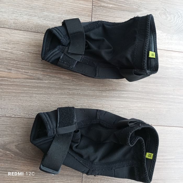 Наколінники IXS ixs