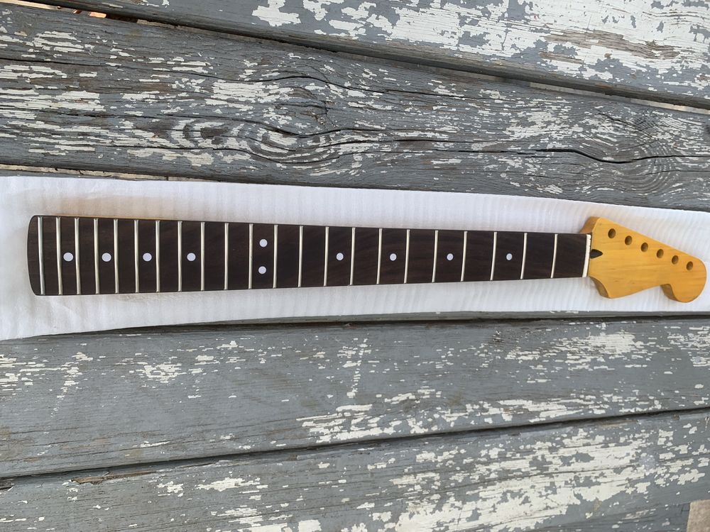 Gryf gitaty typu stratocaster