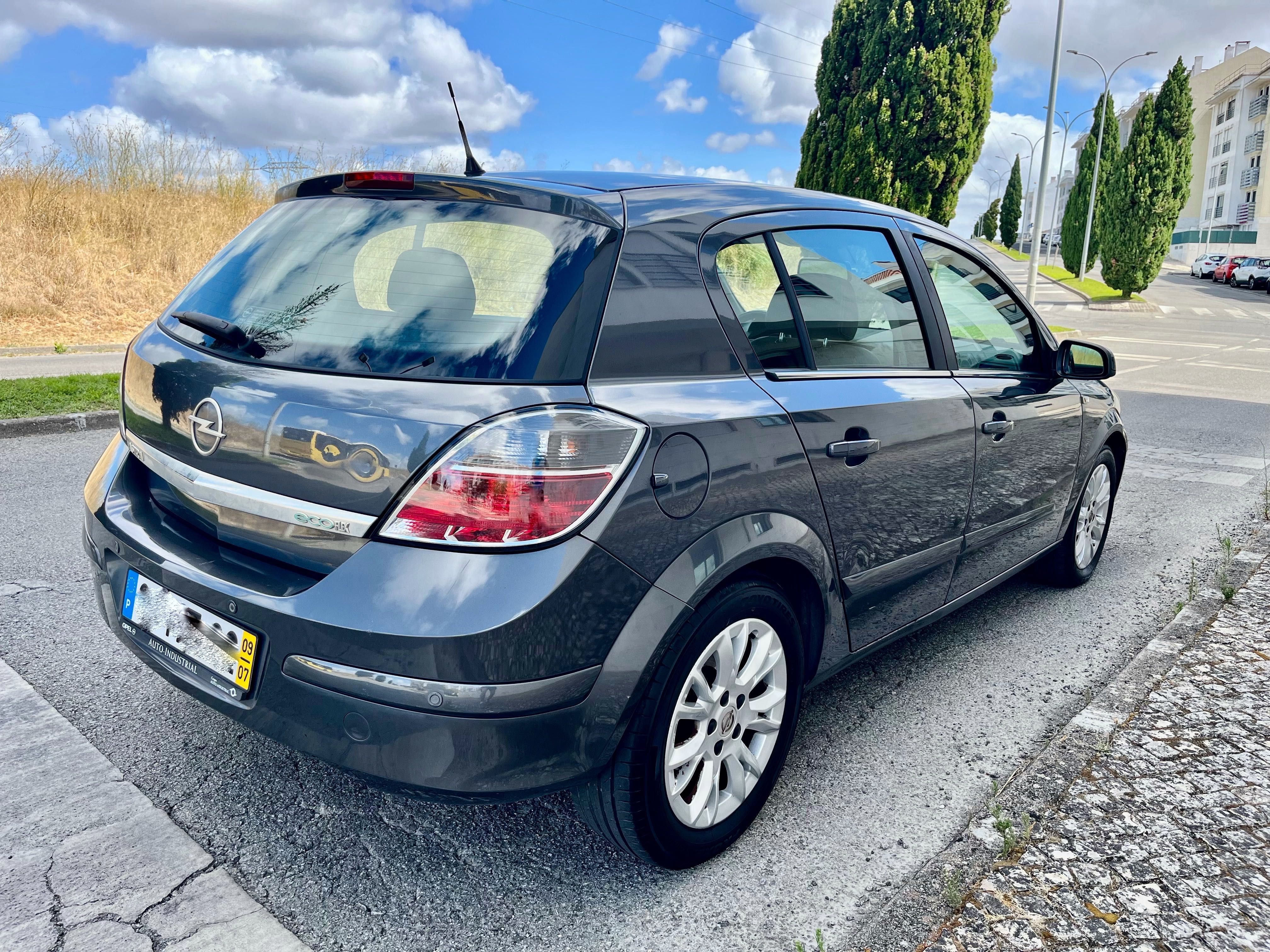 Opel Astra 1.7 CDTi 110CV ECOflex AC