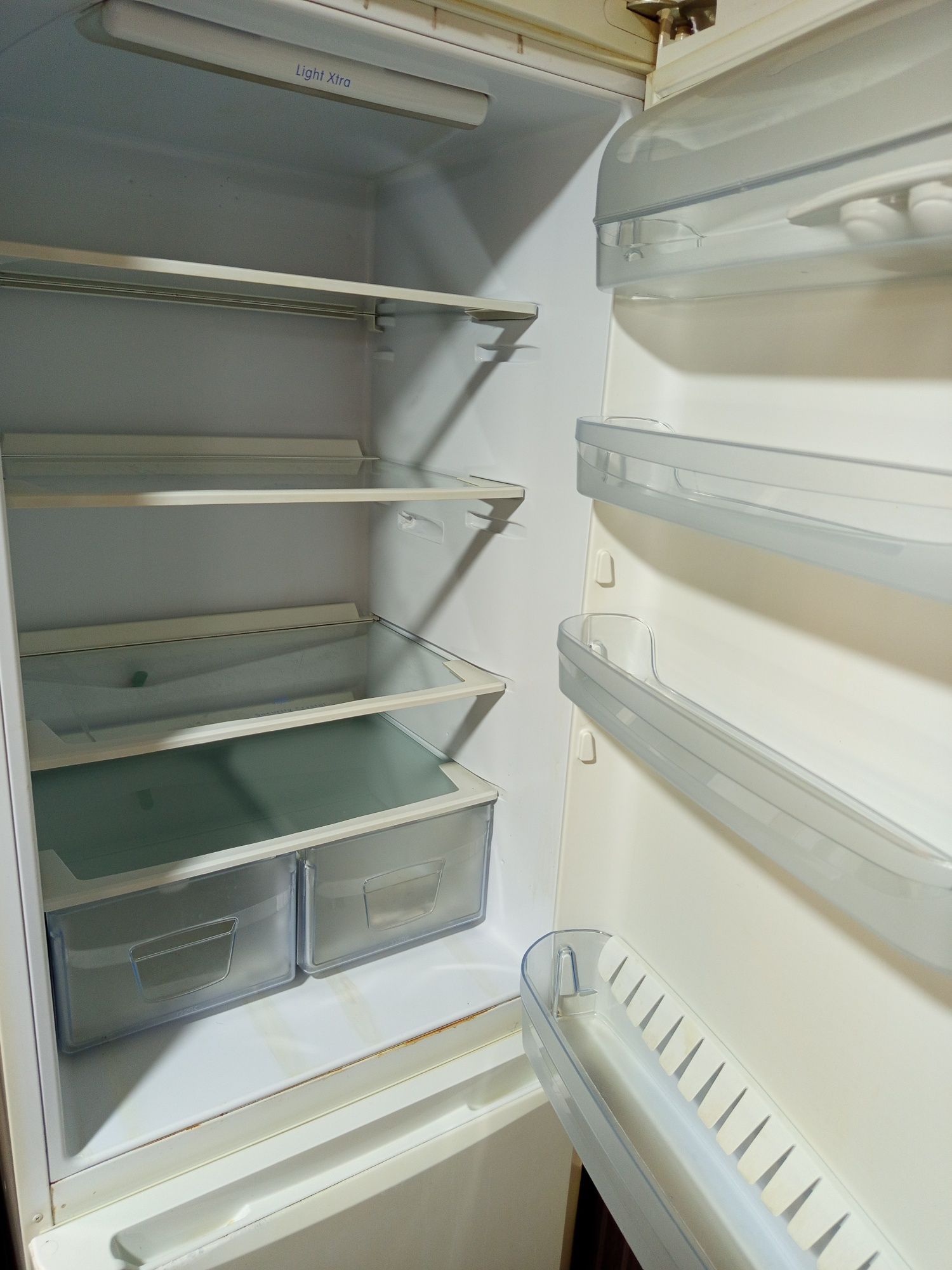 Lodówka Indesit biała