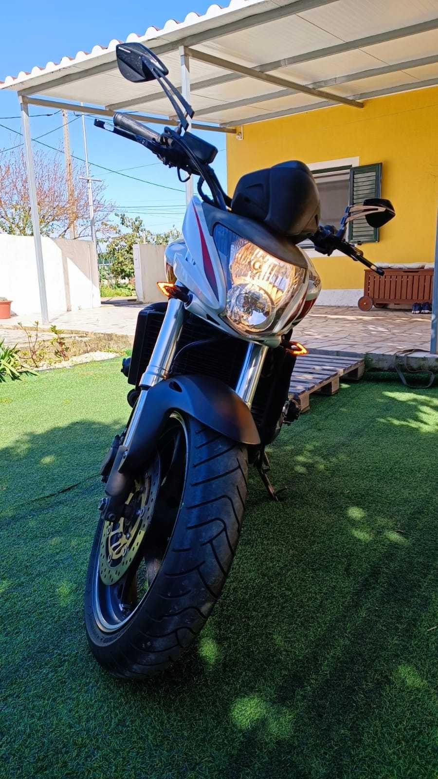 Honda Hornet 2010