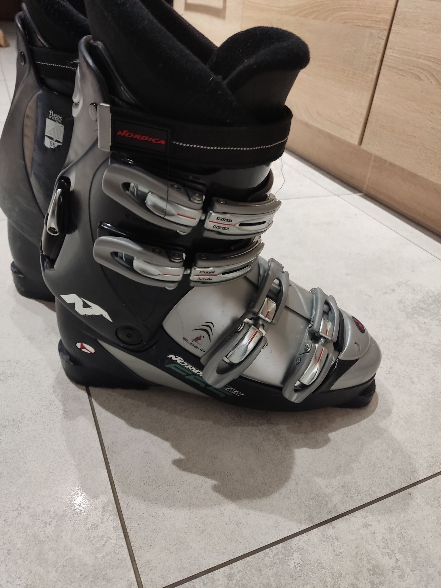 Buty narciarskie Nordica 43-44 ,285mm skorupa 325mm