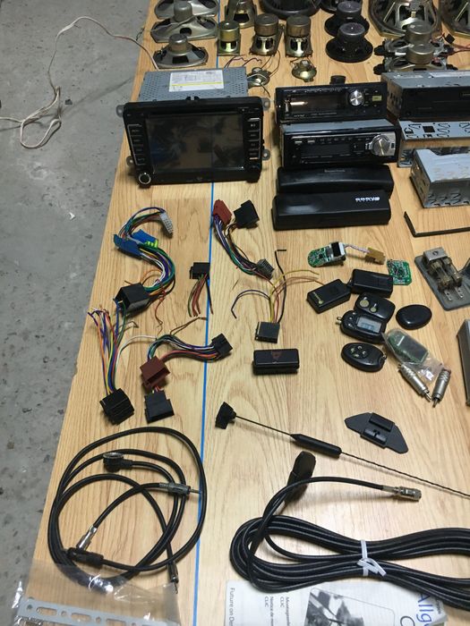 Авто магнітола МР3. 1-2 дін.з динаміками.