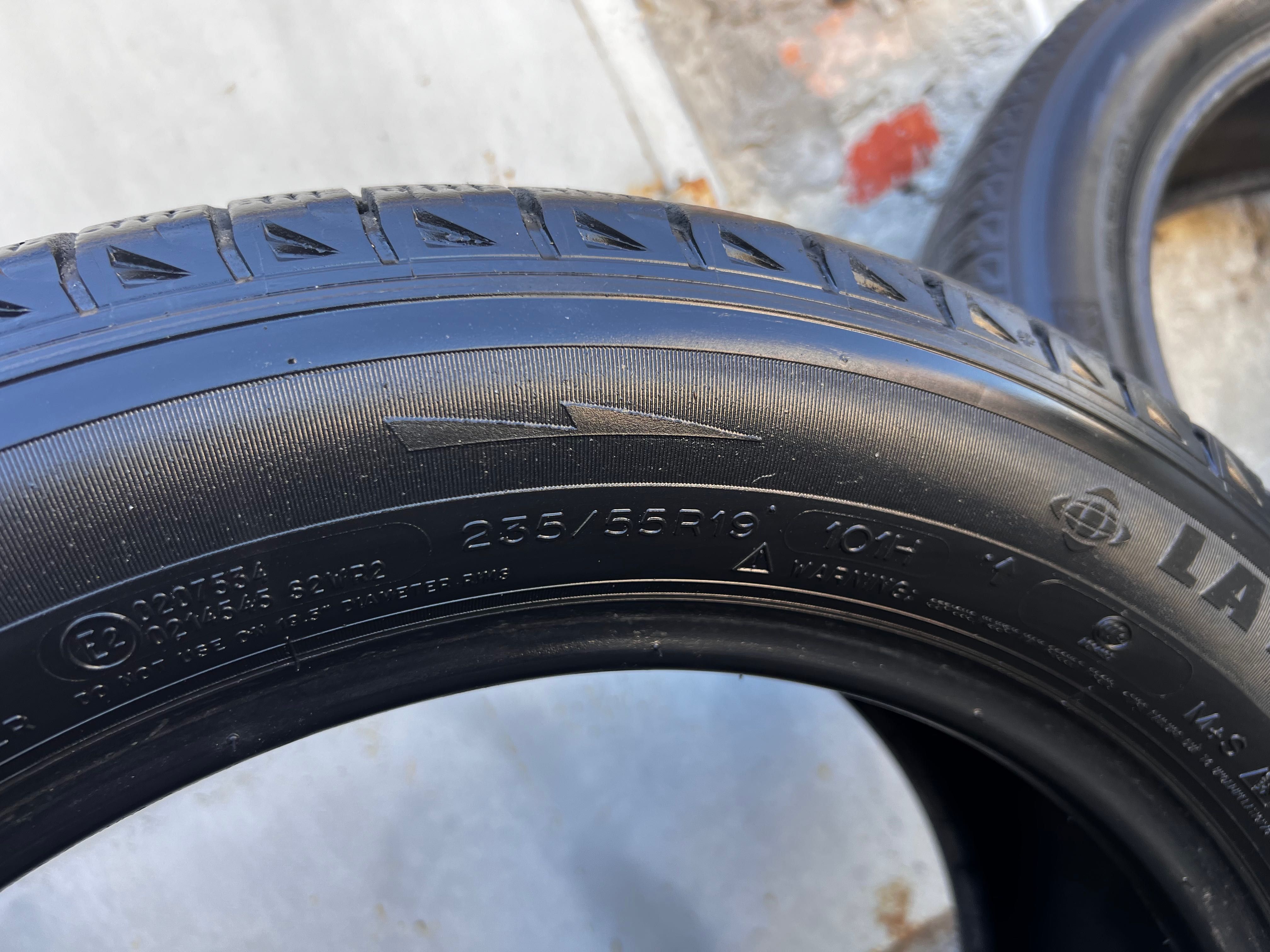 Зимові шини Michelin 235/55 R19