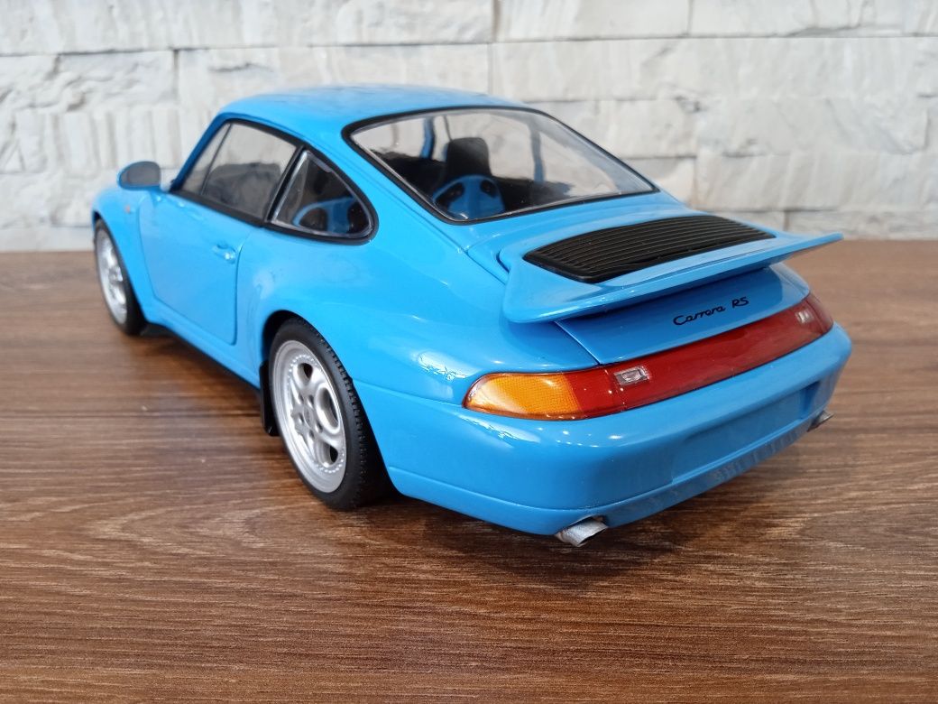 1:18 UT Models Porsche 911 Carrera RS model