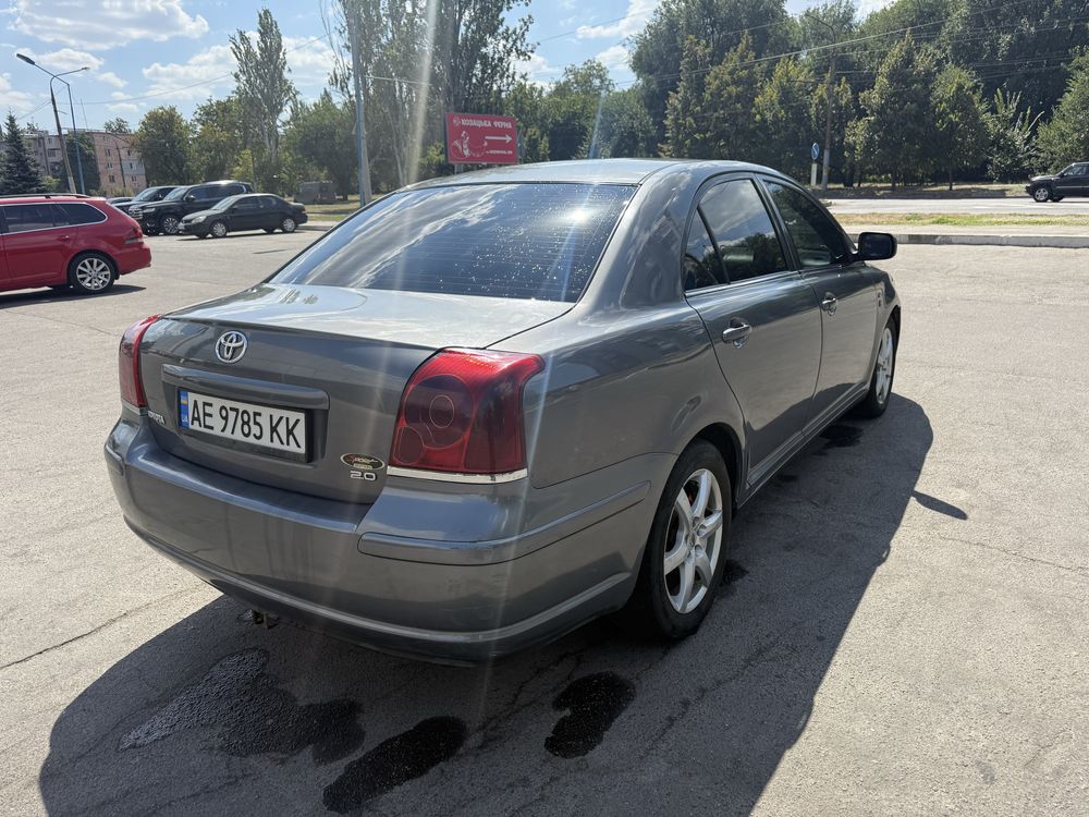 Тайота Авенсис 2 л дизель! ОБМЕН