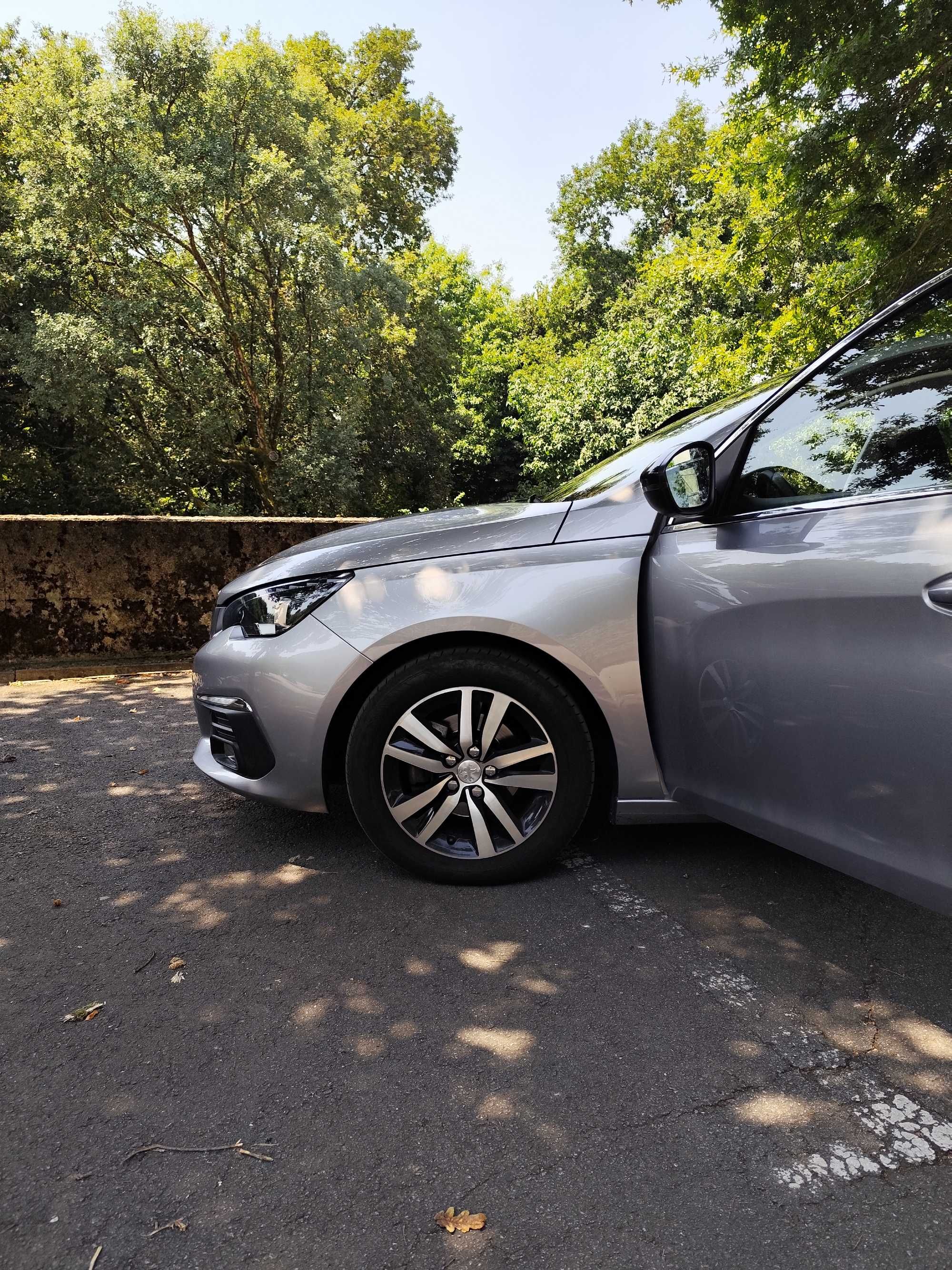 Peugeot 308 Allure GARANTIA INCLUÍDA