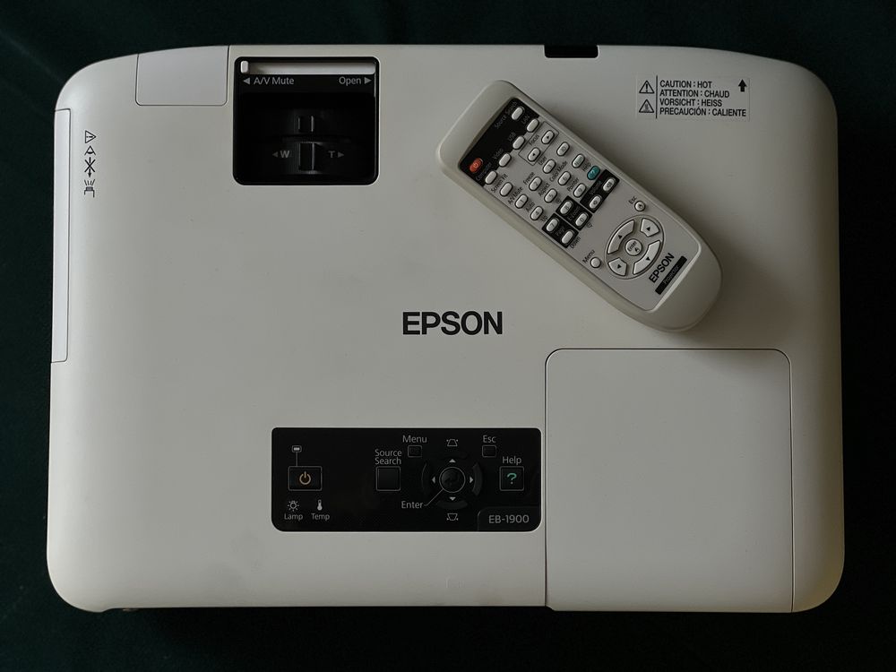 Projektor profesjonalny EPSON EB-1900 LCD BDB STAN