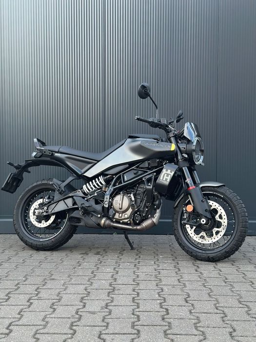 Husqvarna Svartpilen Svartpilen 125 motocykl demonstracyjny Dealer Warszawa