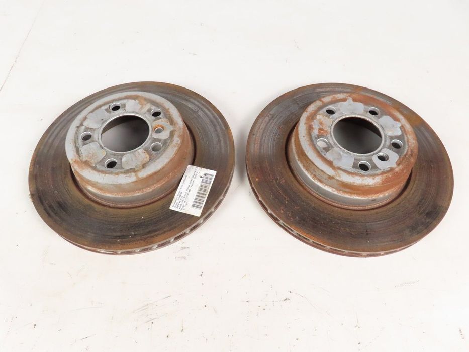 Conjunto de discos de travão 345X24 Trás Seminovo/ Original BMW X5 (E70)/BMW X6...