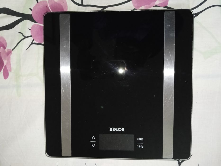 Весы напольные Rotex