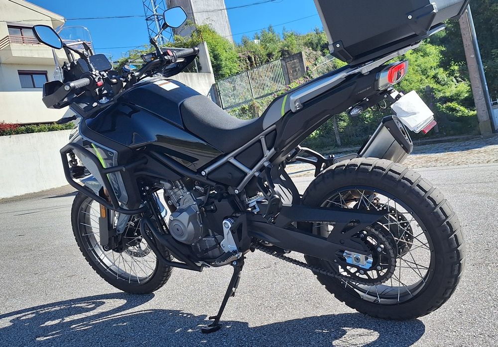 CF Moto 450MT 2025