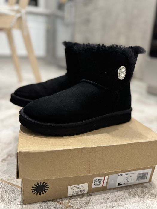 Жіночі UGG mini bailey button bling, 38 розмір