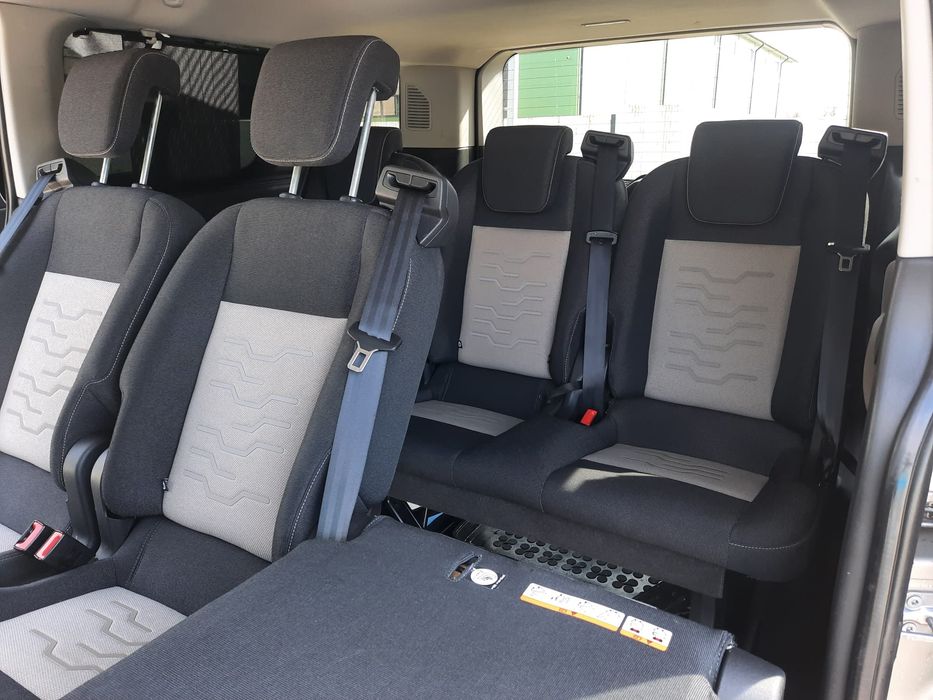 Ford tourneo custom 2017rok 8 osób  Salon Polska 170 KM niski przebieg