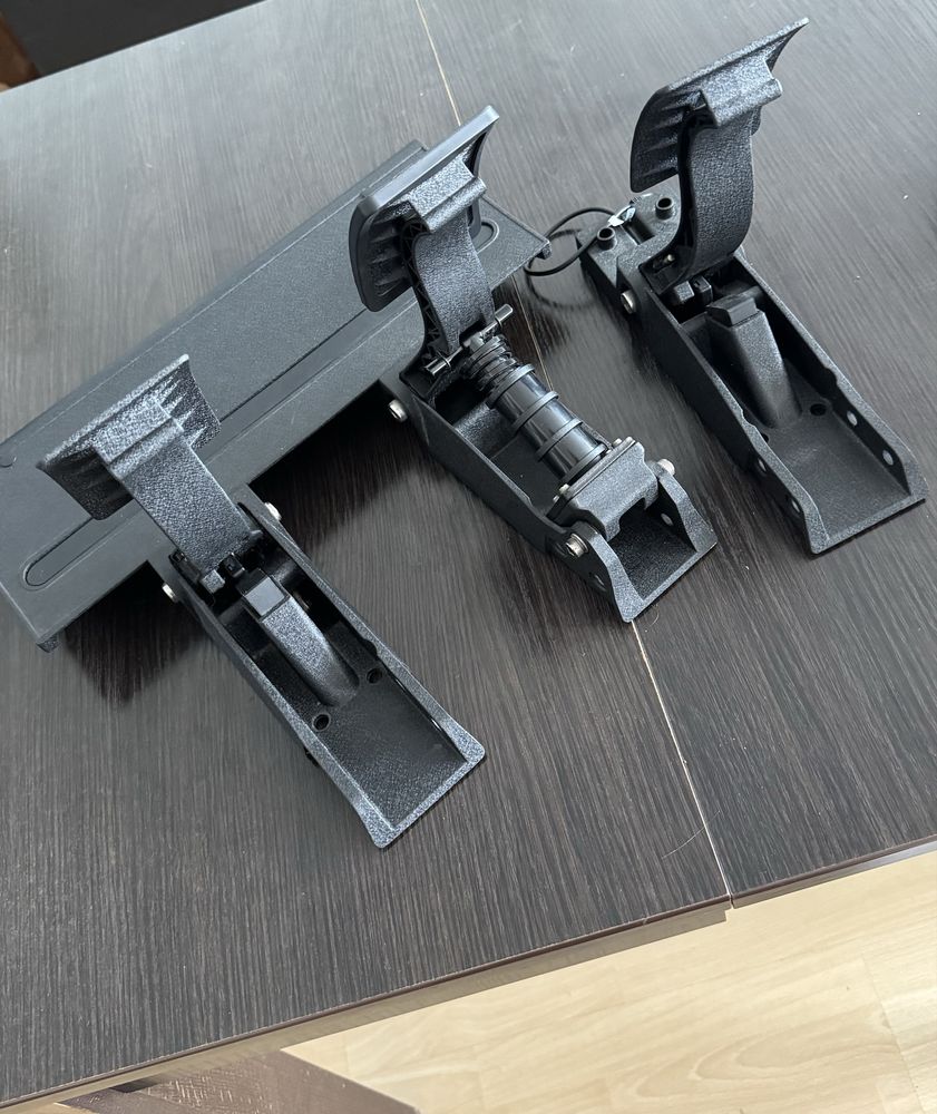 V2 Fanatec pedały