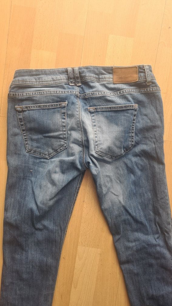 Spodnie jeansowe damskie Amisu