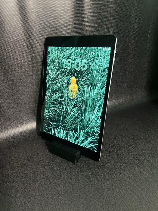 iPad 9.7 128GB Space Gray Neverlock