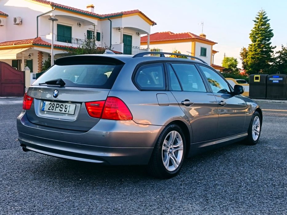 Bmw 320d touring LCI com navegação de 2011 impecável aceito retoma