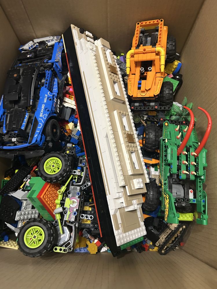 Конструктор LEGO та аналоги