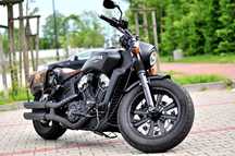 Indian Scout Bobber_Thunder_Black_Smoke
