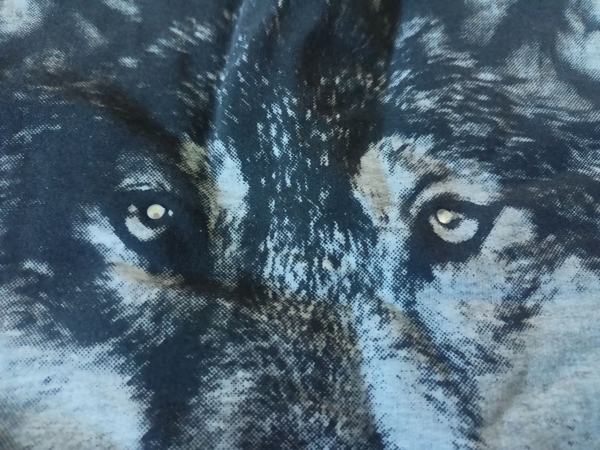 Nowa bluza r wilkiem r.48