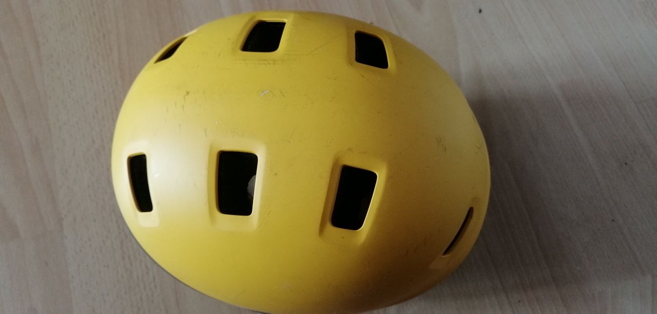 Kask rowerowy dla dzieci Btwin do skateboardingu orzeszek 520 XS
