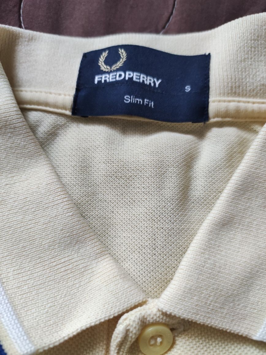 Polo Fred Perry Original – Tamanho S – Como Novo